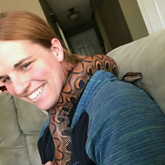 Meet your Posher, Elise - Picture 1 of 1